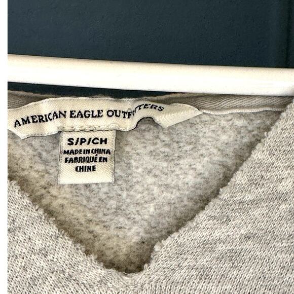 American Eagle Cropped Embroidered Hoodie sz sm - Picture 4 of 4